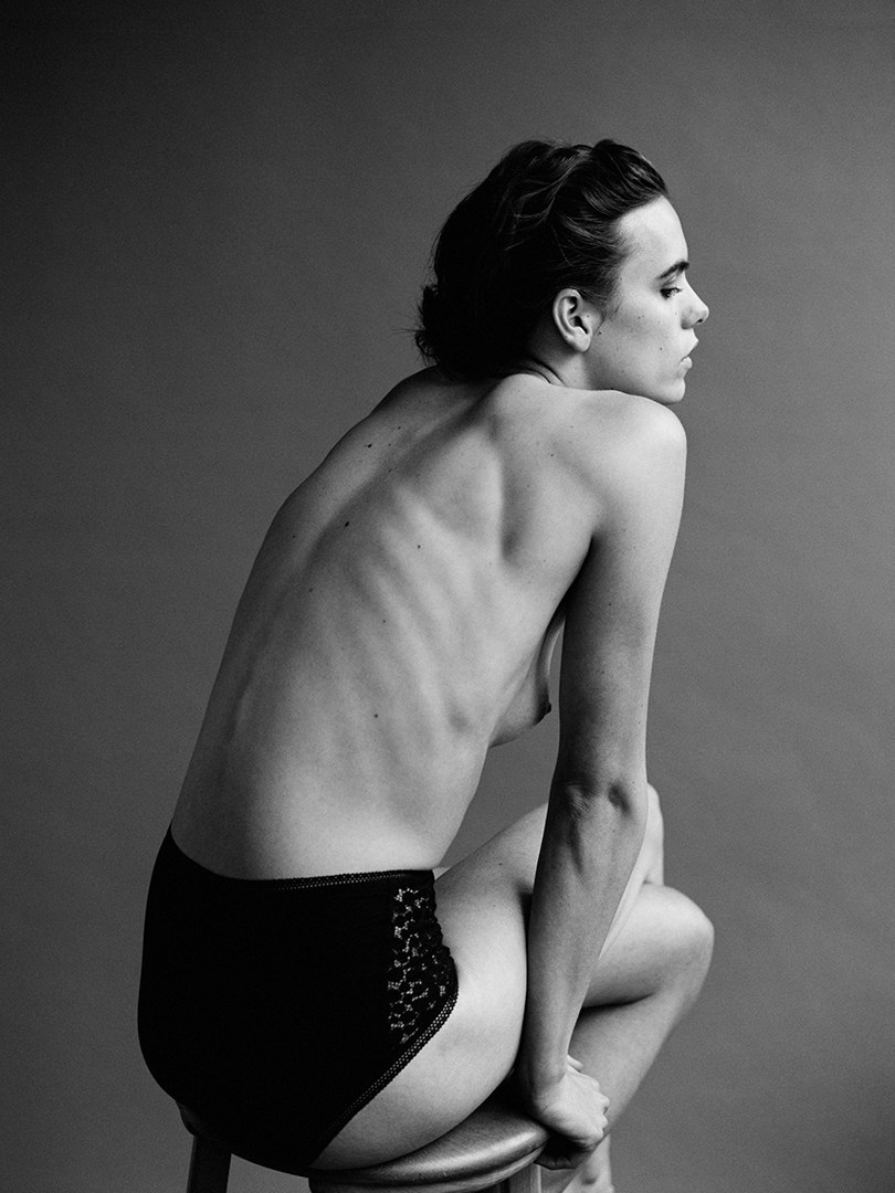 copyright Nadine Ottawa - Corinna