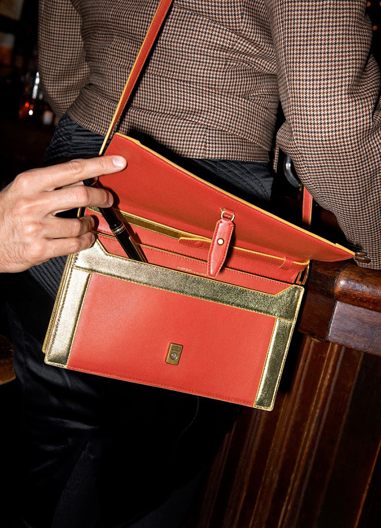 copyright Bela Borsodi - Fräulein – Pickpocket