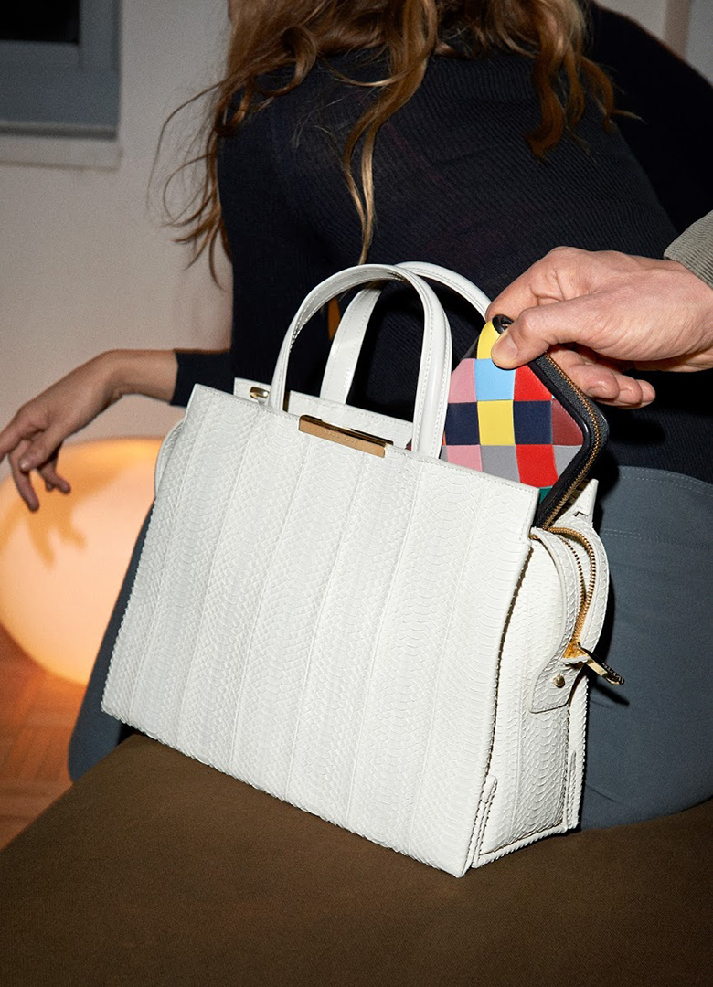 copyright Bela Borsodi - Fräulein – Pickpocket