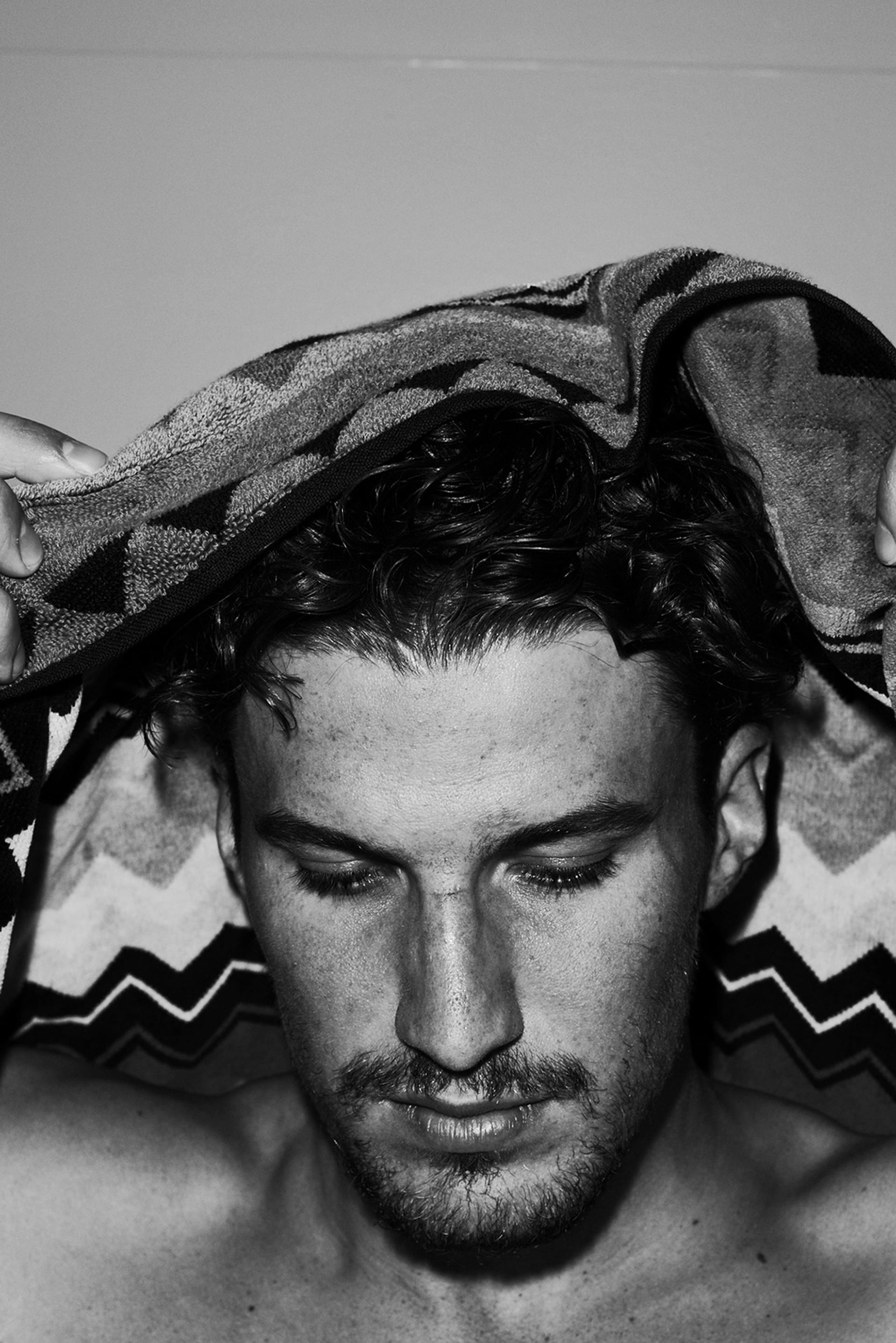 copyright Adrian & Alexis - Roman Josi – SI Style