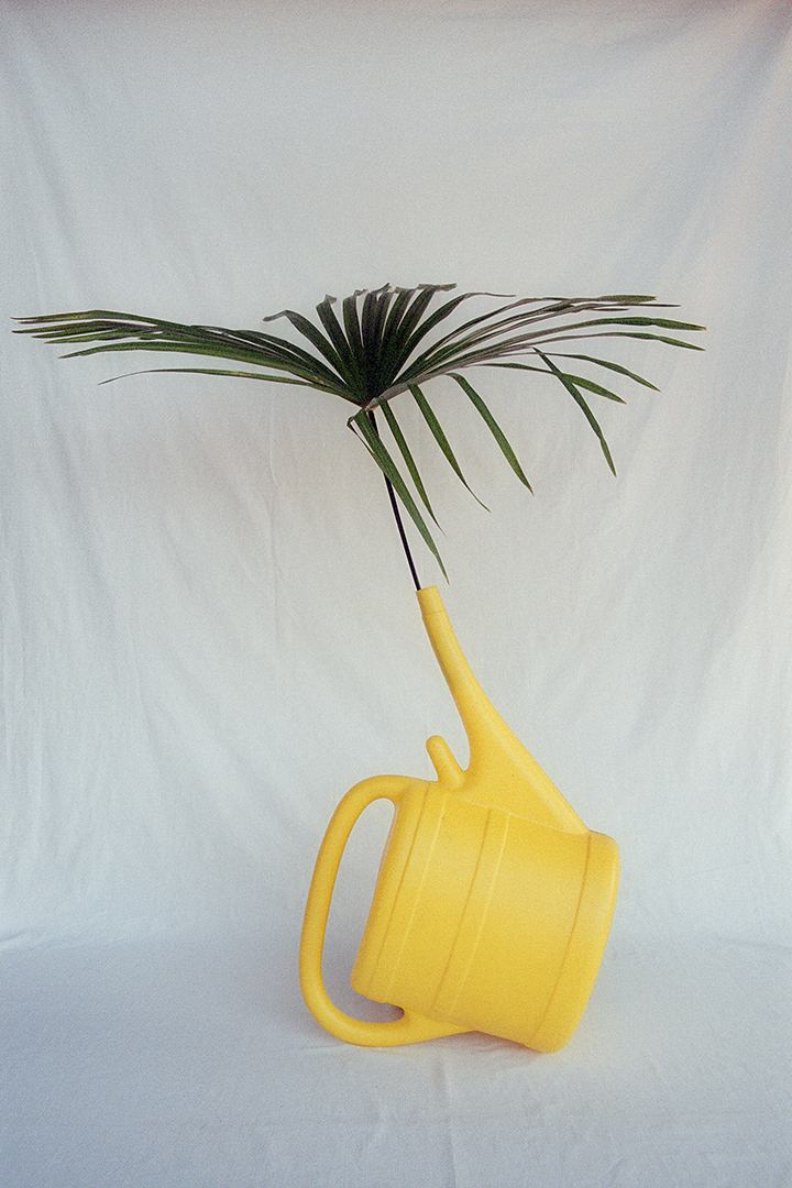 copyright Moritz Schermbach - Yard Sale