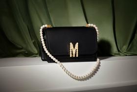 copyright Oriani & Origone - Moschino