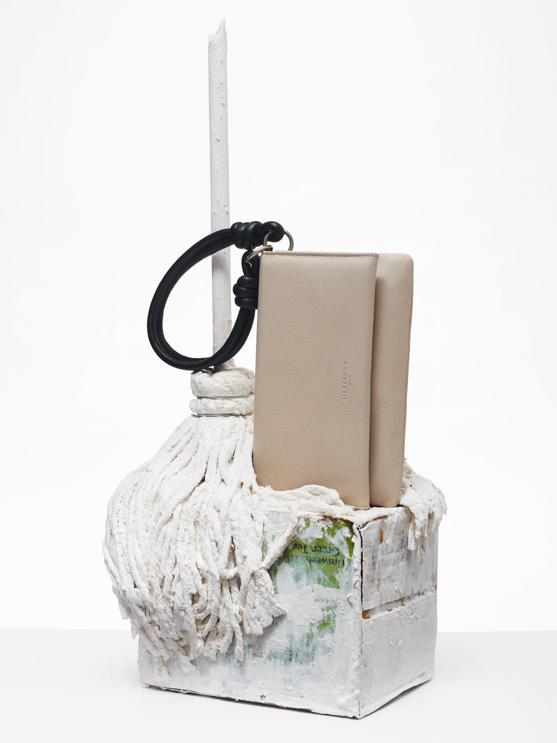 copyright Bela Borsodi - Numero Berlin – Liebeskind