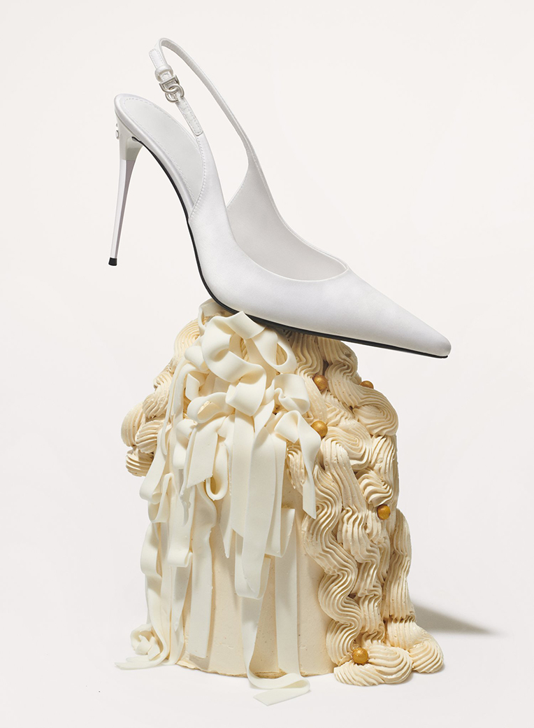 copyright Bela Borsodi - White Wedding